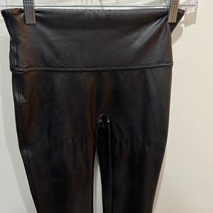 Spanx faux leather legging. Gently worn. No rips stains tears holes.